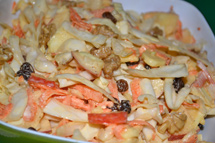 Saatka colesaw z orzechami