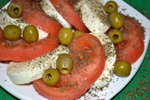 mozzarella z oliwkami